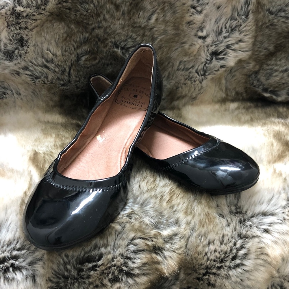 Ladies shoes